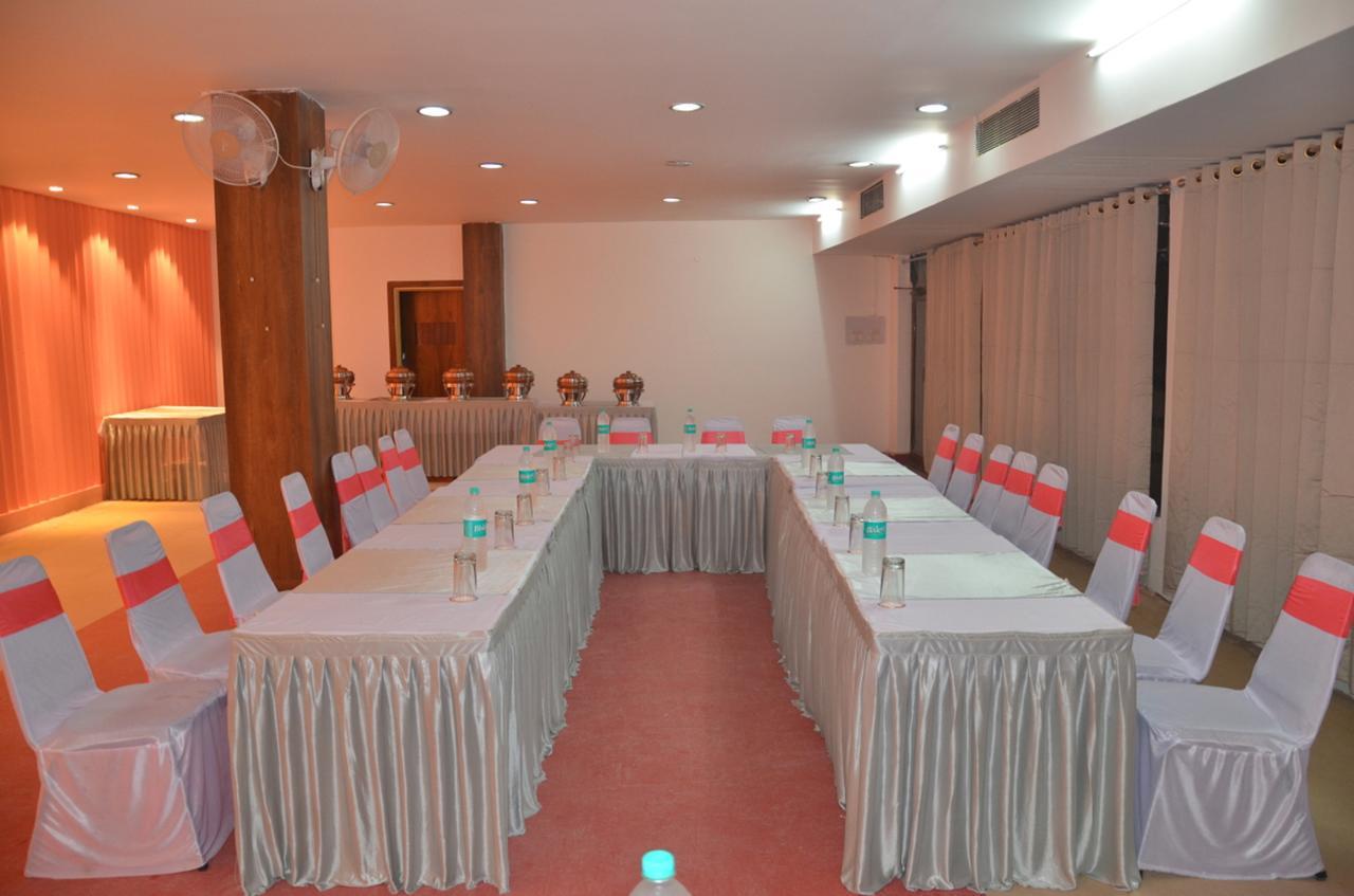 بوبال Hotel Khajuraho Regency المظهر الخارجي الصورة